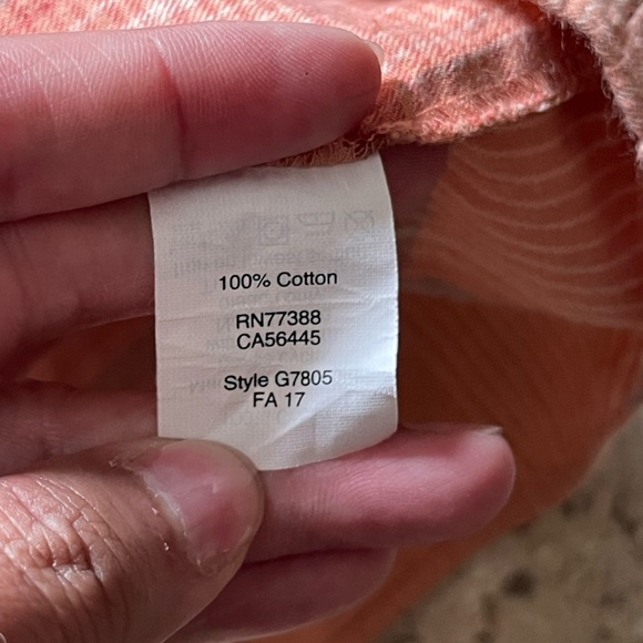 Madewell Pink Relaxed Button Down Shirt - Picture 6 of 8